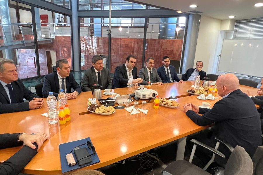 Με τα κορυφαία στελέχη της κυβέρνησης που βρέθηκαν στο Ηράκλειο συναντήθηκαν τα μέλη της ΝΟΔΕ Ηρακλείου