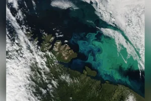 Μια μυστηριώδης λάμψη, που παρατηρήθηκε στον Νότιο Ωκεανό στις αρχές της δεκαετίας του 2000, βρίσκει επιτέλους την εξήγησή της