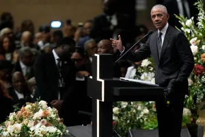 Ομπάμα: «Η δημοκρατία στις ΗΠΑ δέχεται καθημερινά επιθέσεις»