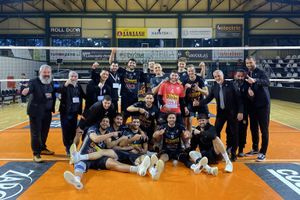 Volley League: Ο κόσμος τραγουδούσε και οι παίκτες του ΟΦΗ “ζωγράφιζαν” στο 3-0 επί του Πανιωνίου