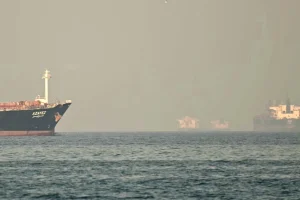 Πλήγμα στα ελληνικά συμφέροντα λόγω πολέμου, αποχωρούν σταδιακά τα ελληνόκτητα πλοία από τον Κόλπο: Από 325 έμειναν 172