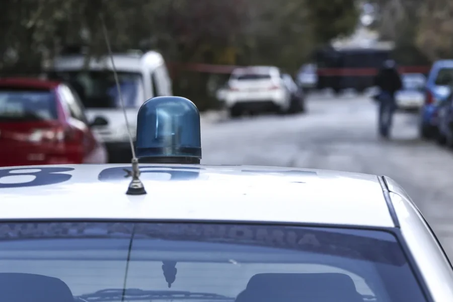 Νέα Μάκρη: Πώς έγινε το περιστατικό με πυροβολισμούς εναντίον ΙΧ