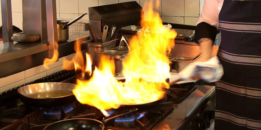 «Στο κόκκινο» η Κρήτη λόγω υγραερίου – Με υψηλή επικινδυνότητα χιλιάδες επιχειρήσεις