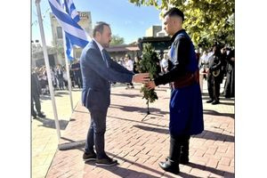 Φραγκίσκος Παρασύρης: Χρόνια Πολλά στον Ελληνισμό!