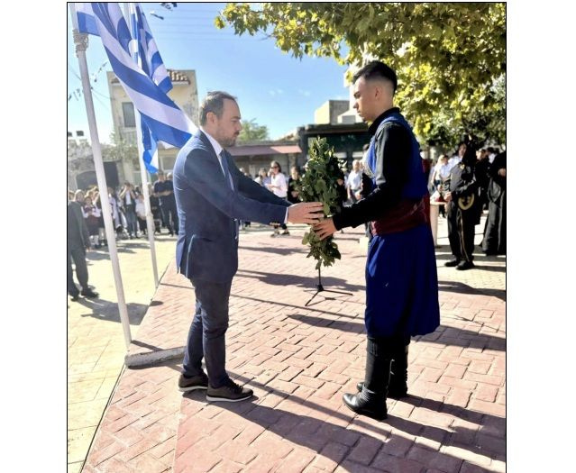 Φραγκίσκος Παρασύρης: Χρόνια Πολλά στον Ελληνισμό!