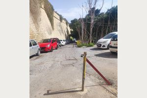 Τα πάρκινγκ, οι στοχευμένες διαπλατύνσεις και η ιστορία του Νασρεντίν Χότζα