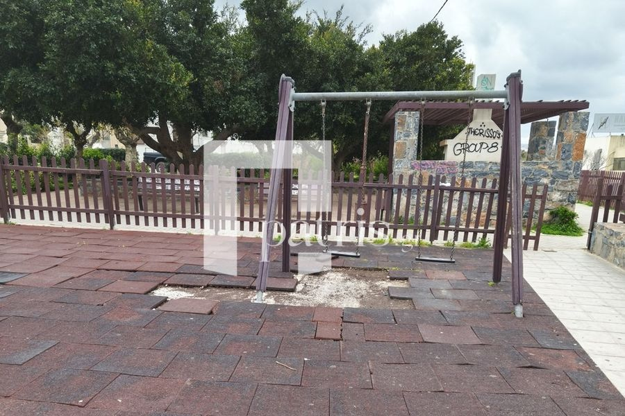 Εικόνες ντροπής σε πάρκο του Ηρακλείου – Κίνδυνος για τα παιδιά