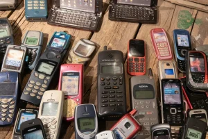 Τα παλιά κινητά τηλέφωνα αξίζουν μια περιουσία το 2026
