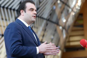 Πιερρακάκης από Βρυξέλλες: Είναι πολύ νωρίς για έκτακτα μέτρα στην ενέργεια -Υπάρχει αβεβαιότητα»