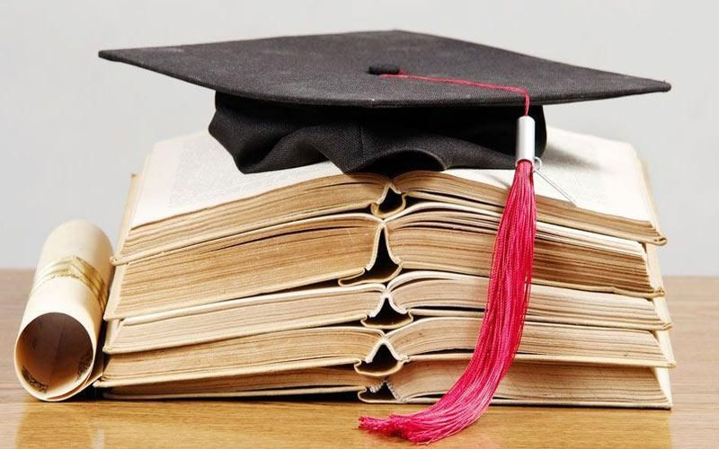 Λύση για την ισοτιμία πτυχίων 400.000 αποφοίτων των πρώην ΤΕΙ φέρνει ρύθμιση του υπ. Παιδείας