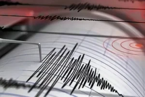 Κώστας Παπαζάχος: Δεν μπορεί να εκτιμηθεί αν μπορεί να γίνει ισχυρότερος σεισμός στο Άγιον Όρος, όμως δεν μπορεί να αποκλειστεί