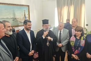 (ΦΩΤΟ) Εγκάρδια συνάντηση Σημανδηράκη με τον νέο Μητροπολίτη Κυδωνίας και Αποκορώνου