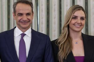 «Ελπίζω ότι εδώ ολοκληρώνεται αυτή η αθλιότητα»: Η Σοφία Μητσοτάκη δημοσίευσε το boarding pass απαντώντας σε fake news