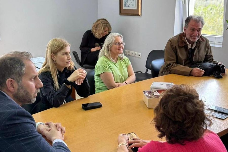 Επίσκεψη της Υφυπουργού Μετανάστευσης και Ασύλου Σέβη Βολουδάκη στην Υπηρεσία Δόμησης Χανίων