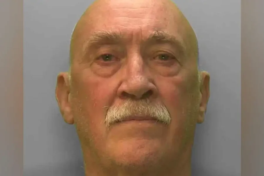 Βρετανός «θεραπευτής» κακοποίησε σεξουαλικά 40χρονη ασθενή του – Την έπεισε πως έτσι θα ανακουφιστεί από την κατάθλιψη