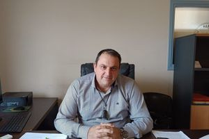 “Με έπαιρναν και μου ζητούσαν να αγοράσουν ή να πουλήσουν αντίκες” – Η εξομολόγηση του αντιδημάρχου για το “μπέρδεμα” με τον γκαλερίστα Γιώργο Τσαγκαράκη