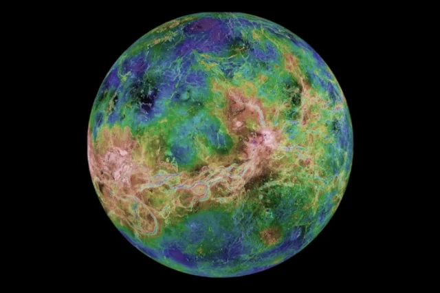 Οι νέες εικόνες της NASA αποκαλύπτουν τους πλανήτες του Ηλιακού Συστήματος με εντυπωσιακή λεπτομέρεια