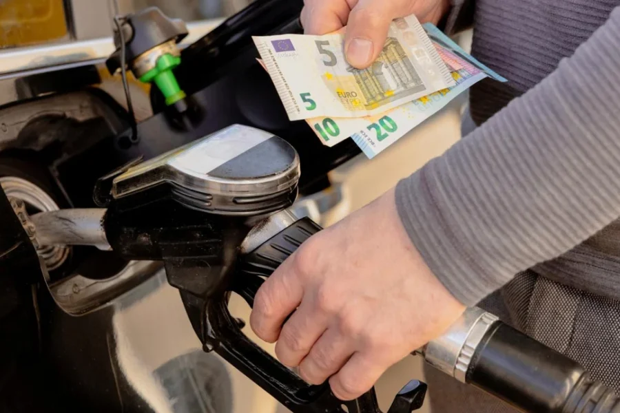 Οι κυβερνητικές πρωτοβουλίες για την καταπολέμηση της αισχροκέρδειας εν μέσω φόβων για αύξηση στις τιμές ενέργειας