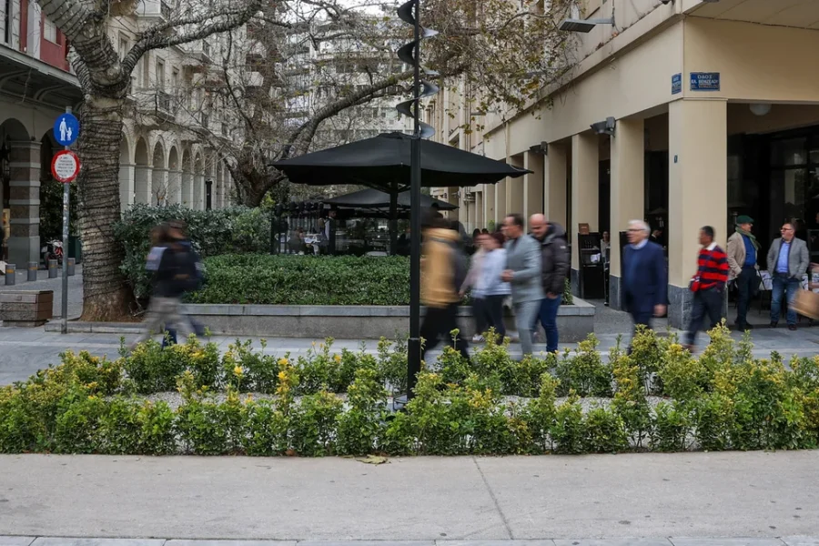 Πόλεμος στον Κόλπο: Διπλό «καμπανάκι» για πληθωρισμό και ανάπτυξη