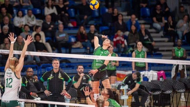 Βόλεϊ: Τα έδωσε όλα ο Παναθηναϊκός, αλλά η Βαλεφόλια πήρε τον τίτλο στο Challenge Cup γυναικών