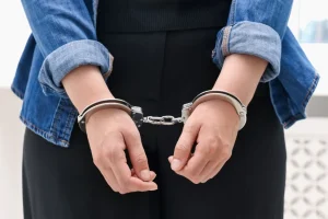 Εξιχνιάστηκε δολοφονία 92χρονου στην Αθήνα από το 2017: Συνελήφθη 33χρονη