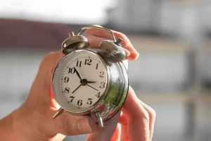 Ποια Κυριακή του Μαρτίου αλλάζει η ώρα -Τα ρολόγια πάνε μία ώρα μπροστά