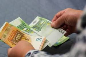 e-ΕΦΚΑ: Σήμερα καταβάλλονται αναδρομικά σε 1.015 συνταξιούχους, πάνω από 2 εκατ. ευρώ