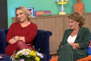 Ντίνος Ηλιόπουλος: Καταλάβαμε πως ο μπαμπάς μας δεν μας ανήκε 100%, ανήκε και σε άλλους ανθρώπους, είπαν οι κόρες του