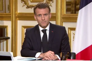 Διάγγελμα Μακρόν: Στέλνουμε απόψε άλλη μια φρεγάτα και επιπλέον εναέρια μέσα στην Κύπρο