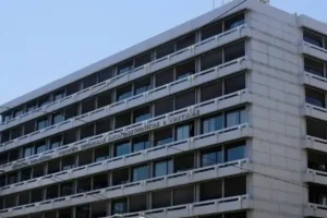 ΥΠΕΘΟΟ: Σε δημόσια διαβούλευση πολυνομοσχέδιο για φορολογικούς ελέγχους, πρόστιμα, μείωση τεκμαρτού εισοδήματος επαγγελματιών και άλλες διατάξεις