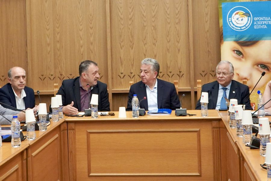 Στ. Αρναουτάκης: «Δημιουργούμε ένα ισχυρό δίκτυο προστασίας για κάθε παιδί στην Κρήτη»