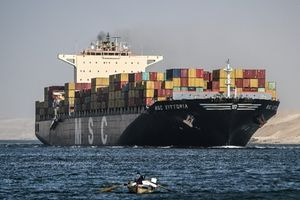 Πυρά των IRGC κατά containership ελληνικών συμφερόντων στον Περσικό Κόλπο