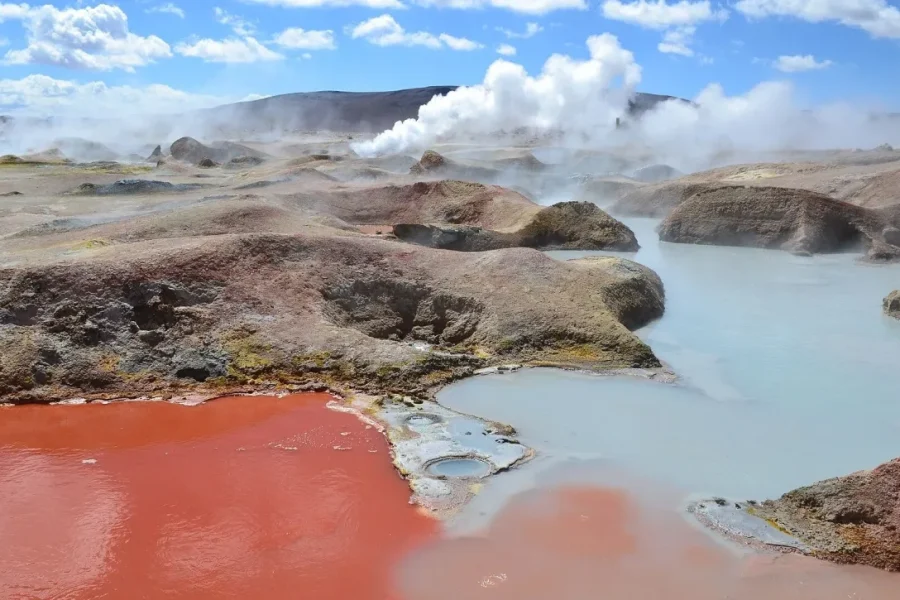 Μελέτη έδειξε ότι η ηφαιστειακή τέφρα ρίχνει το διοξείδιο του άνθρακα και γονιμοποιεί τους ωκεανούς