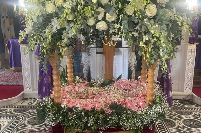 Μεγάλη Παρασκευή: Η Ακολουθία του Επιτάφιου Θρήνου – Σε εξέλιξη το Θείο Δράμα