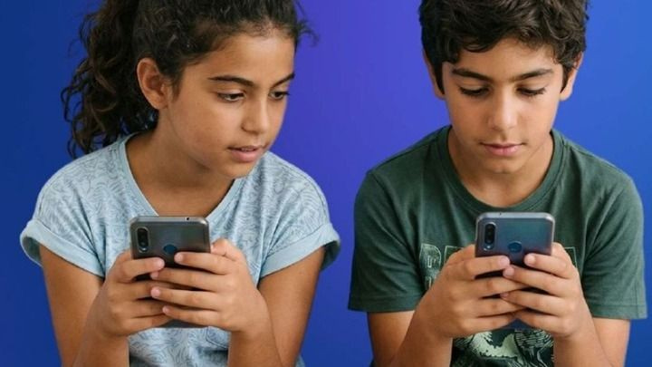 Τέλος στα social media για παιδιά κάτω των 15 ετών: Το χρονοδιάγραμμα και οι αλλαγές από το 2027