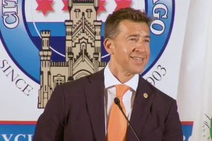 Ο Σφακιανός Αλέξης Γιαννούλιας ολοταχώς για Δήμαρχος στο Σικάγο