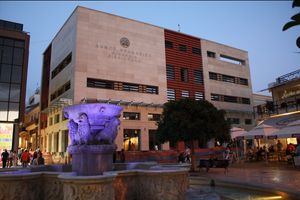 Για τις τουριστικές πρακτικές των γερμανικών στρατιωτικών δυνάμεων στο Ηράκλειο οι επόμενες «Μικρές Ιστορίες της Πόλης»