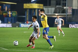 Super League: Μοιρασιά που δε χάλασε κανέναν στο Αγρίνιο