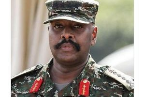 «Απόγονος» του Μεγάλου Αλεξάνδρου δηλώνει ο αρχηγός του στρατού της Ουγκάντα