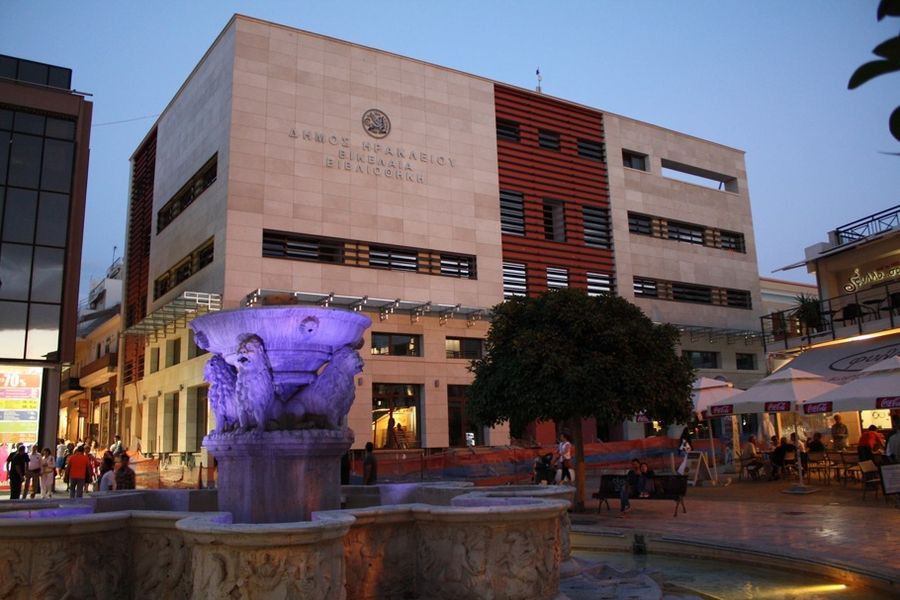 Για τις τουριστικές πρακτικές των γερμανικών στρατιωτικών δυνάμεων στο Ηράκλειο οι επόμενες «Μικρές Ιστορίες της Πόλης»