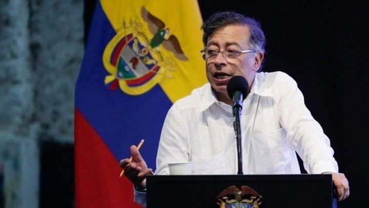 Ο Πρόεδρος της Κολομβίας θα μηνύσει αυτόν του Ισημερινού για συκοφαντική δυσφήμιση