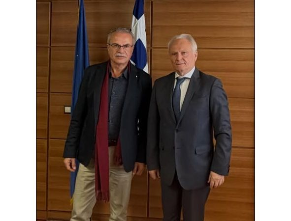 Συνάντηση του Δημάρχου Πλατανιά και Προέδρου του ΣΕΔΗΚ Γιάννη Μαλανδράκη με τον Υφυπουργό Αγροτικής Ανάπτυξης Γιάννη Ανδριανό για τα θέματα της Δακοκτονίας