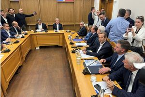 Στο επίκεντρο η «Ενιαία Διαχείριση Υδάτων στην Κρήτη» – Καθοριστικός ο «ρόλος» του Ο.Α.Κ. στη σύσκεψη υπό τον Πρωθυπουργό