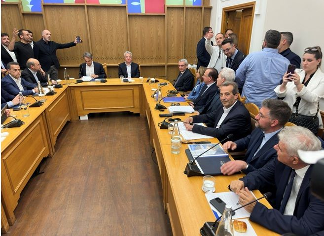 Στο επίκεντρο η «Ενιαία Διαχείριση Υδάτων στην Κρήτη» – Καθοριστικός ο «ρόλος» του Ο.Α.Κ. στη σύσκεψη υπό τον Πρωθυπουργό