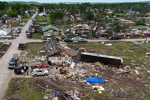 Τουλάχιστον 10 τραυματίες από ανεμοστρόβιλους που έπληξαν τη βόρεια Οκλαχόμα