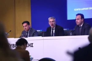 LIVE: Έτσι θα εφαρμοστεί η απαγόρευση των social media στα παιδιά κάτω των 15