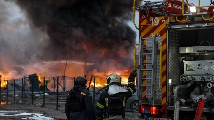 Τουλάχιστον 16 νεκροί σε ρωσικά πλήγματα στην Ουκρανία