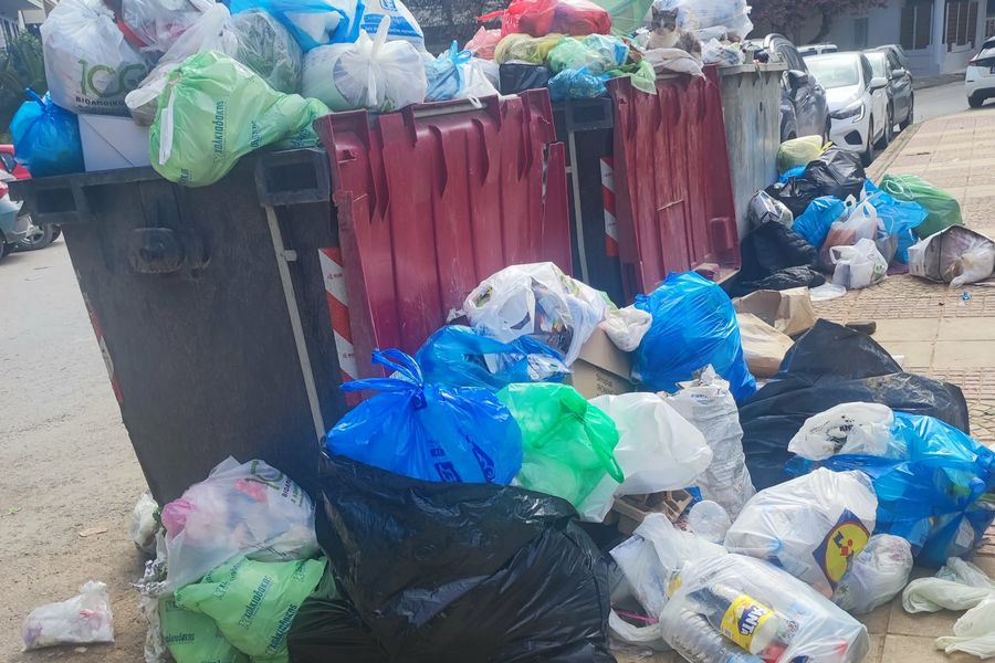 Πάσχα με …φόντο τα σκουπίδια στο Ηράκλειο