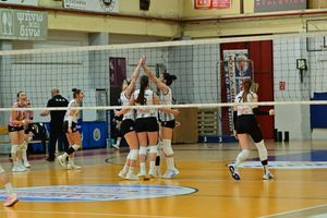 Pre League βόλεϊ: Αμαζόνες και Βριλήσσια έκαναν το 1-0 απέναντι σε ΟΦΗ και Ελπίδα