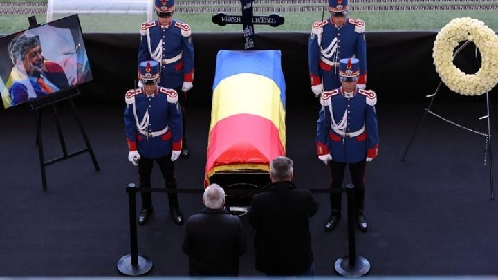 Μιρτσέα Λουτσέσκου – Στην εκκλησία του Αγίου Ελευθερίου η σορός του, στις 13:10 η ταφή